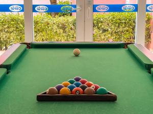 Biliár nebo kulečník v ubytování Pousada Vila do Coral