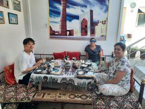 Foto dalla galleria di Orzu Guest House a Bukhara