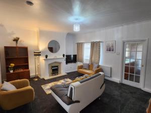 Istumisnurk majutusasutuses Primos Palace 4 - Bedroom House in Blyth