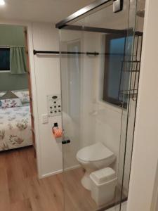 Imagen de la galería de Arthur Park Tiny Home,  2 fotos más