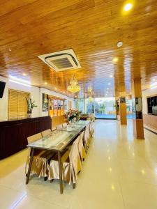 Εστιατόριο ή άλλο μέρος για φαγητό στο Êm Villa 8 Bedrooms with Swimming Pool