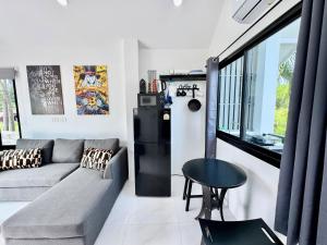 Χώρος καθιστικού στο Maison Larose - Sunset Nest – Plai Laem