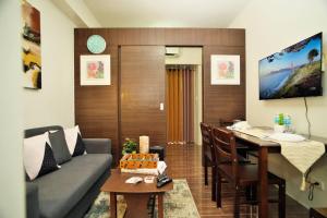 Fotografie z fotogalerie ubytování Peaceful Makati Getaway with Shared Pool v destinaci Manila