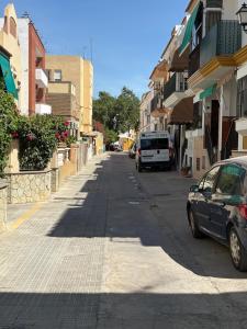 El barrio en el que está el departamento o un barrio cercano