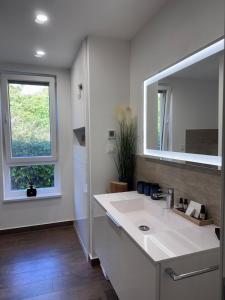 Ένα μπάνιο στο Apartment Olijfboom +37 φωτογραφίες