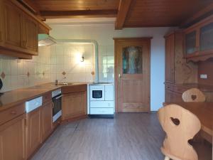 Η κουζίνα ή μικρή κουζίνα στο zuHaus Gruab