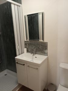 Ένα μπάνιο στο le nid des choups le petit duplex1