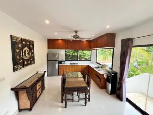 Imagen de la galería de Villa Riviera Serenity - Near to the Beach, en Ban Bang Po