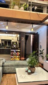 Η κουζίνα ή μικρή κουζίνα στο Hillside Penthouse with Panoramic Views