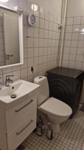 Ένα μπάνιο στο Single bed, Private room +6 φωτογραφίες
