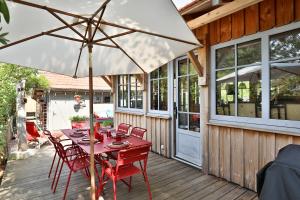 Sân trong/khu vực ngoài trời tại Villa Honora - Joli maison arcachonnaise à Cazaux