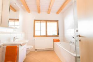 Koupelna v ubytování Haus Sattelgrund + 17 fotografií