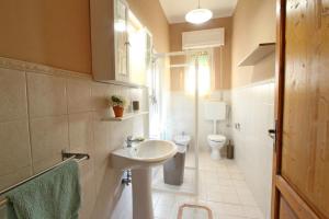 Koupelna v ubytování Mariella