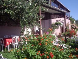Κήπος έξω από το Appartement meublé de charme