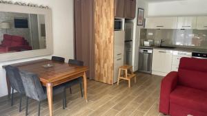 Dapur atau dapur kecil di Chez Luje +7 gambar