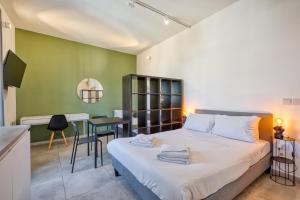 CospicuaにあるGuesthouse near waterfront with shared sun terrace and jacuzzi, GOBLUのギャラリーの写真