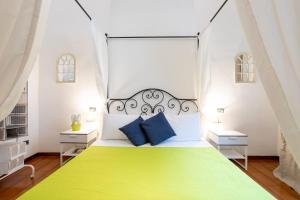 Giường trong phòng chung tại B&B Carla Home +9 ảnh