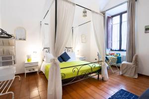 Giường trong phòng chung tại B&B Carla Home