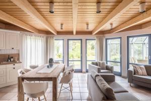 Η κουζίνα ή μικρή κουζίνα στο Haus am Meer Kiek Över 6