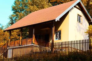 Fotografie z fotogalerie ubytování Villa Povlen 1979 - Mini bar, Hot tub, Ozvučenje v destinaci Prokići