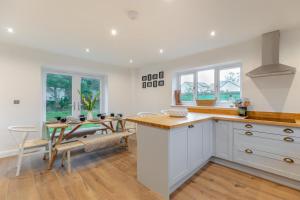 Kuchyň nebo kuchyňský kout v ubytování 4 Bed in Llanigon oc-t33091 + 27 fotografií