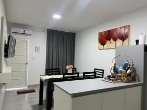 TV a/nebo společenská místnost v ubytování Depa urban