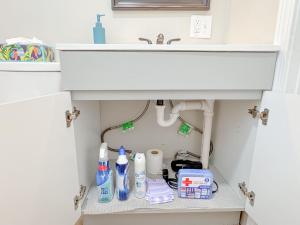 Billede fra billedgalleriet på Nashua -Queen beds - Mins to MHT - W/D in Unit - i Nashua + 27 billeder