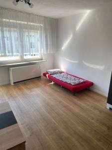 Gallery image of City Apartment Göppingen - Neu Renoviert & Voll Ausgestattet, Moderne Wohnung mit Küche & Balkon in Göppingen