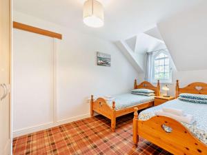Ένα ή περισσότερα κρεβάτια σε δωμάτιο στο 2 Bed in Cosheston 60704