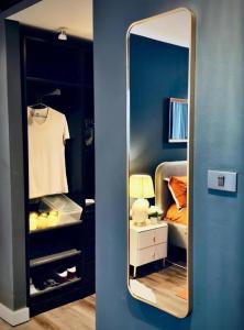 En eller flere senge i et værelse på Omni Tower Sukhumvit Nana - Luxury Condominium + 9 billeder