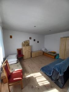 Posezení v ubytování Dom pod czereśnią + 21 fotografií