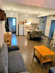 Dapur atau dapur kecil di Amplio loft acogedor, súper luminoso y seguro, en el corazón de Tigre