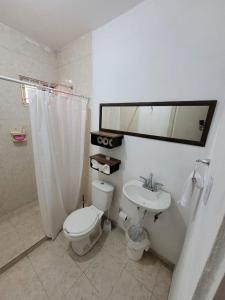 Ένα μπάνιο στο VIVELE Home +6 φωτογραφίες