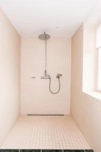 Galería fotográfica de Denmark NN Scandinavian Villa Escape by the Sea en Solrød Strand