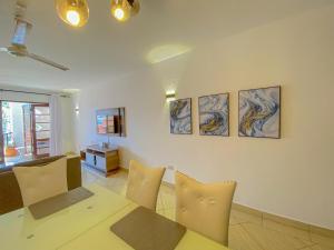 Posezení v ubytování pazuri beachfront stays