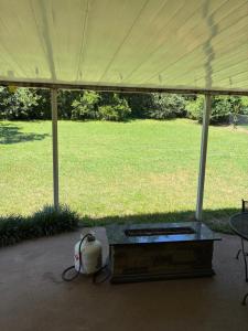 Tiện nghi bóng bàn gần/tại Sooner Nations Strawberry Hill 3 bedroom 2 bath