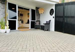 Φωτογραφία από το άλμπουμ του Breezy Ocean - The perfect getaway σε Mount Maunganui