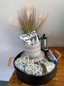 a group of three baskets sitting on top of a table at Lakeside Lodge Motel in Lismore