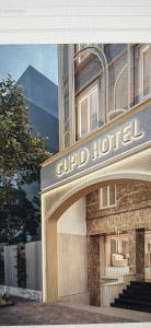 胡志明市Cupid Hotel 3的一座酒店大楼，上面挂着“公会酒店”的招牌