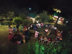 Gæster der bor på Kumaon Roop Resort Near Neem Karoli Temple