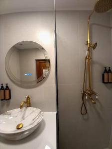 Afbeelding uit fotogalerij van Pensiunea Rhein in Azuga