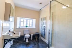 Ένα μπάνιο στο Greens Norton House +25 φωτογραφίες