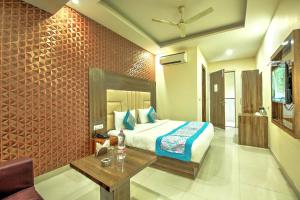 Gallery image of Smart Lax Hotel Free-Airport Pick Up in New Delhi +16 photos