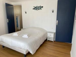 Cama o camas de una habitación en Clemenceau 9 fotos más