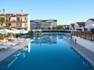 Πισίνα στο ή κοντά στο Flat for a relaxing getaway-Beahost