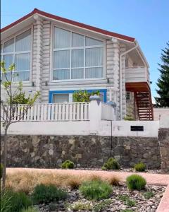 Bangunan di mana terletaknya the country house
