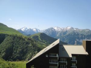 Vue générale sur la montagne ou vue sur la montagne depuis l'appartement