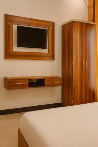 Et tv og/eller underholdning på Mayur Resort