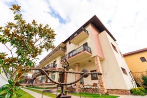 Hoone, kus külalistemaja asub