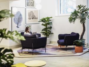 Istumisnurk majutusasutuses Aparthotel Adagio Edinburgh Royal Mile +62 fotot